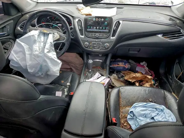 1G1ZD5ST1JF159794 2018 CHEVROLET MALIBU - Image 8
