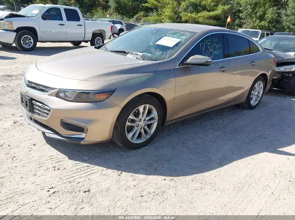 1G1ZD5ST1JF166860 2018 CHEVROLET MALIBU - Image 2