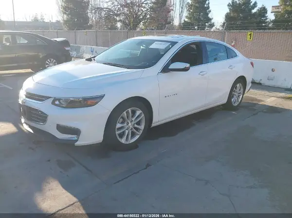 1G1ZD5ST1JF168706 2018 CHEVROLET MALIBU - Image 2