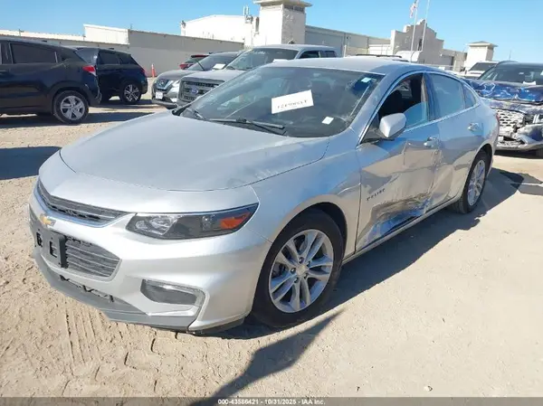 1G1ZD5ST1JF178720 2018 CHEVROLET MALIBU - Image 2