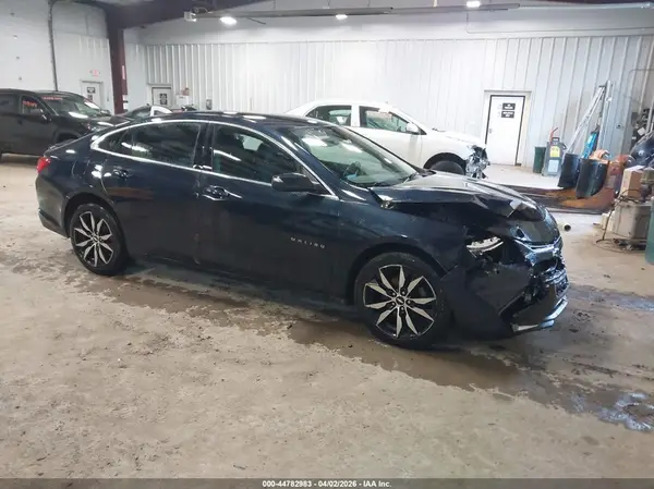 1G1ZD5ST1JF180158 2018 CHEVROLET MALIBU - Image 1
