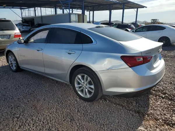 1G1ZD5ST1JF182590 2018 CHEVROLET MALIBU - Image 2