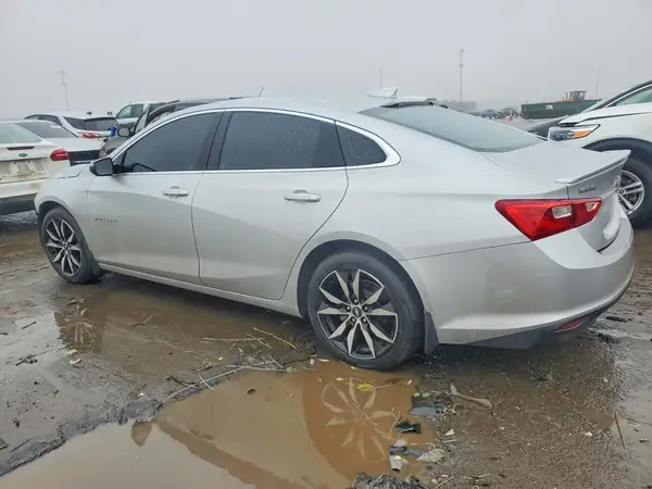 1G1ZD5ST1JF183819 2018 CHEVROLET MALIBU - Image 2