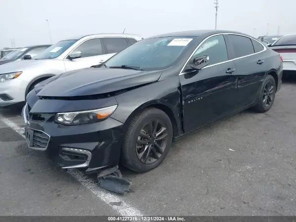 1G1ZD5ST1JF186011 2018 CHEVROLET MALIBU - Image 2