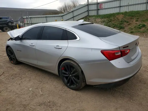 1G1ZD5ST1JF195159 2018 CHEVROLET MALIBU - Image 2