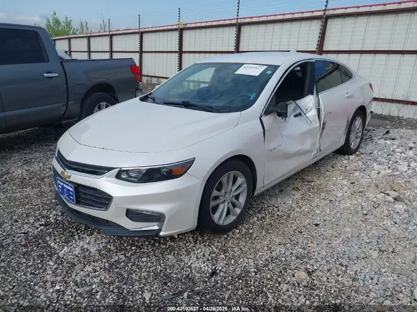 1G1ZD5ST1JF200294 2018 CHEVROLET MALIBU - Image 2