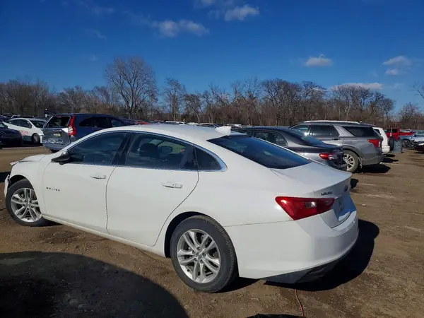 1G1ZD5ST1JF201736 2018 CHEVROLET MALIBU - Image 2