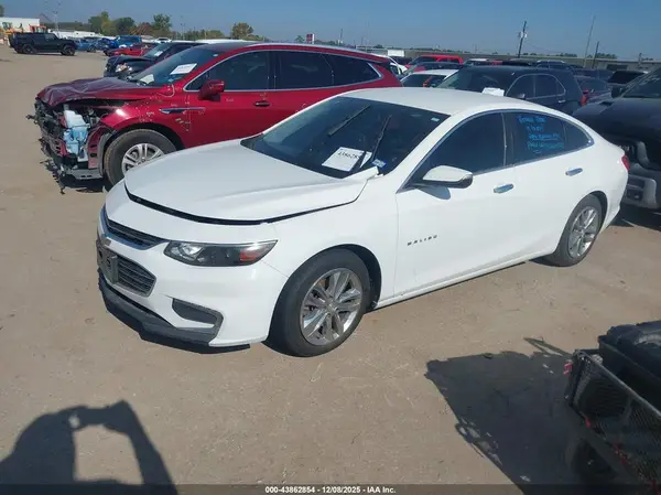 1G1ZD5ST1JF206645 2018 CHEVROLET MALIBU - Image 2