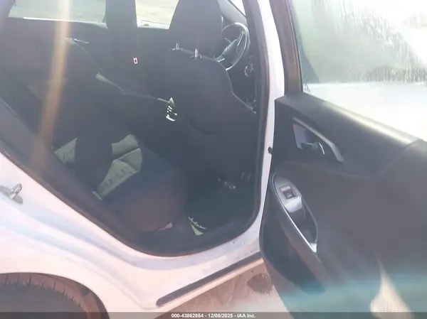 1G1ZD5ST1JF206645 2018 CHEVROLET MALIBU - Image 8