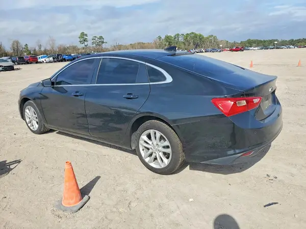 1G1ZD5ST1JF215829 2018 CHEVROLET MALIBU - Image 2