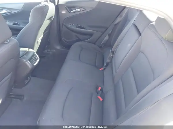 1G1ZD5ST1JF215927 2018 CHEVROLET MALIBU - Image 8