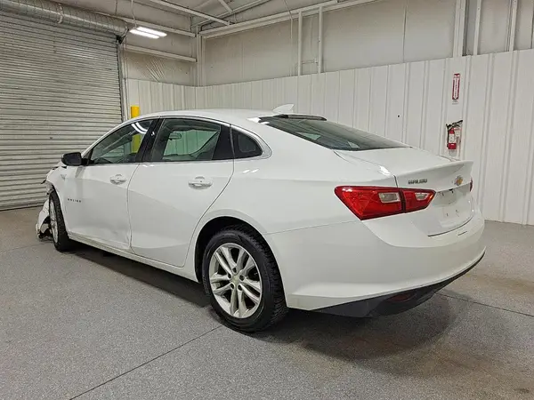 1G1ZD5ST1JF219217 2018 CHEVROLET MALIBU - Image 2
