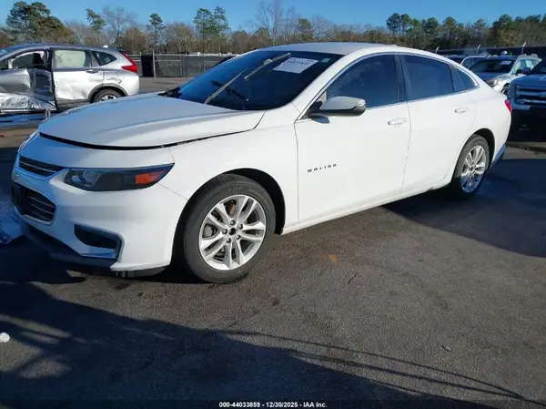 1G1ZD5ST1JF220027 2018 CHEVROLET MALIBU - Image 2