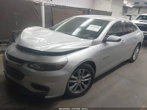 1G1ZD5ST1JF222327 2018 CHEVROLET MALIBU - Image 2