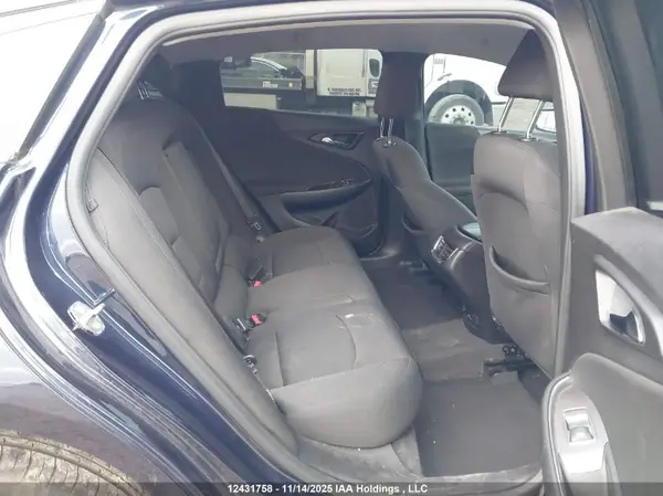 1G1ZD5ST1JF233831 2018 CHEVROLET MALIBU - Image 8