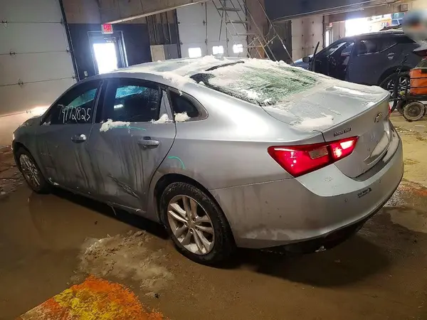 1G1ZD5ST1JF234395 2018 CHEVROLET MALIBU - Image 2