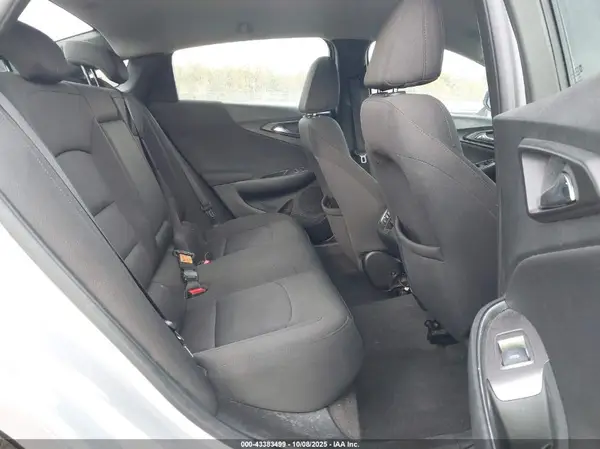 1G1ZD5ST1JF238558 2018 CHEVROLET MALIBU - Image 8