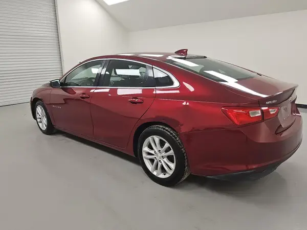 1G1ZD5ST1JF241752 2018 CHEVROLET MALIBU - Image 2