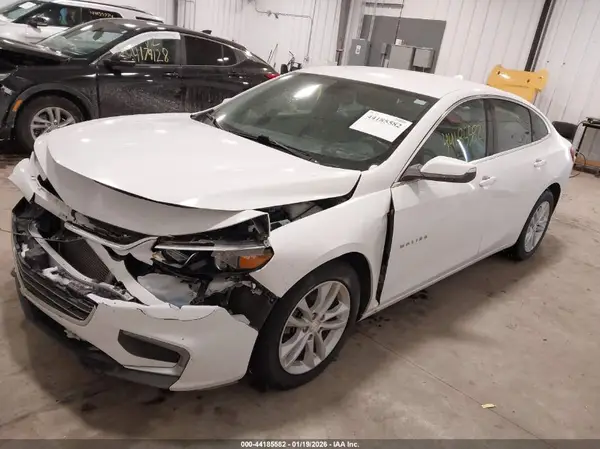 1G1ZD5ST1JF241816 2018 CHEVROLET MALIBU - Image 2