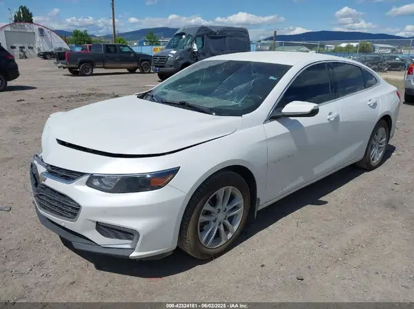 1G1ZD5ST1JF244845 2018 CHEVROLET MALIBU - Image 2