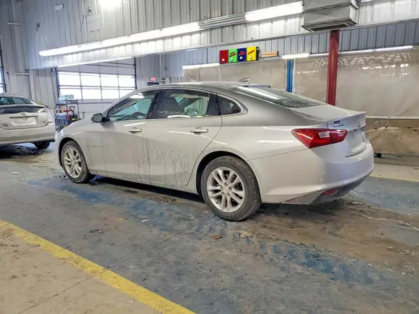 1G1ZD5ST1JF247602 2018 CHEVROLET MALIBU - Image 2