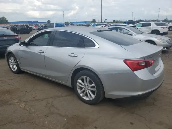 1G1ZD5ST1JF247678 2018 CHEVROLET MALIBU - Image 2