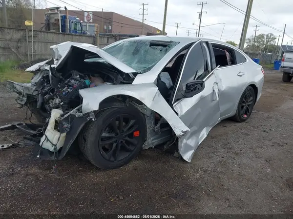 1G1ZD5ST1JF248040 2018 CHEVROLET MALIBU - Image 2