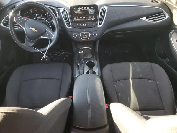1G1ZD5ST1JF249091 2018 CHEVROLET MALIBU - Image 8
