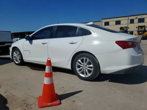 1G1ZD5ST1JF250287 2018 CHEVROLET MALIBU - Image 2