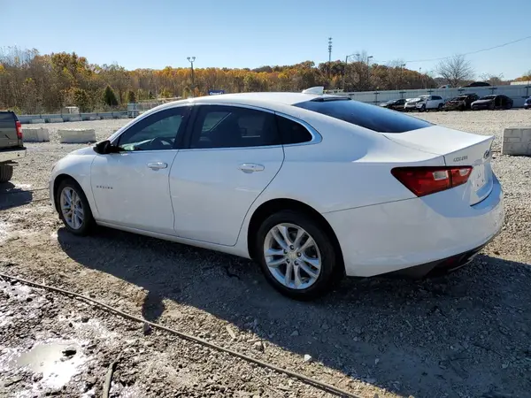 1G1ZD5ST1JF250385 2018 CHEVROLET MALIBU - Image 2