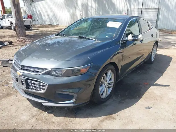 1G1ZD5ST1JF25146 2018 CHEVROLET MALIBU - Image 2