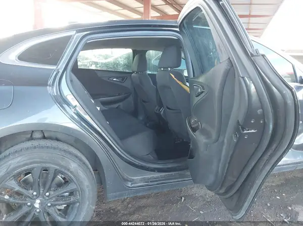 1G1ZD5ST1JF254632 2018 CHEVROLET MALIBU - Image 8