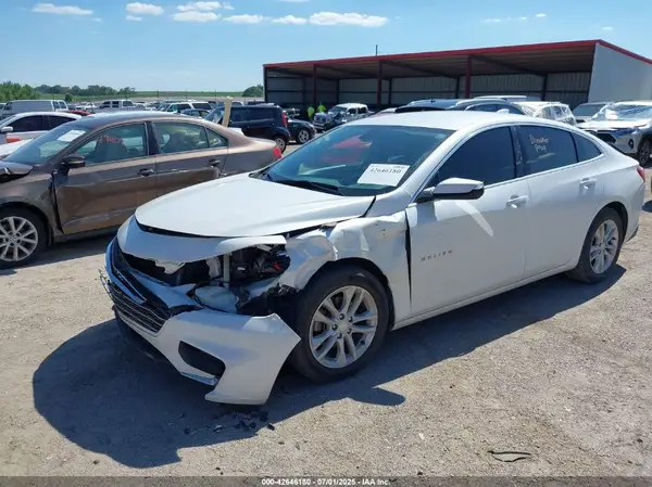1G1ZD5ST1JF256087 2018 CHEVROLET MALIBU - Image 2