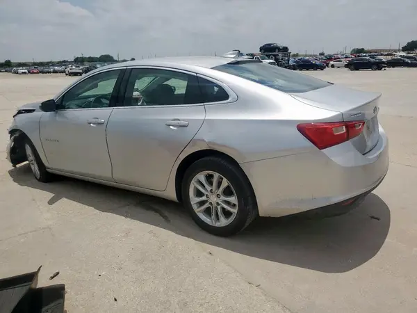 1G1ZD5ST1JF260737 2018 CHEVROLET MALIBU - Image 2
