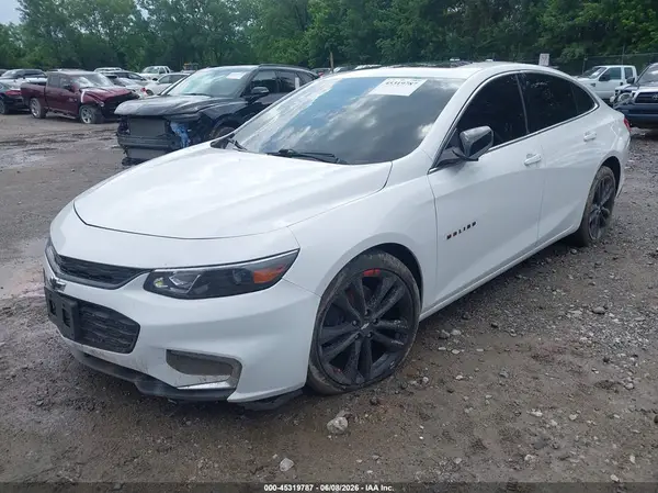 1G1ZD5ST1JF260995 2018 CHEVROLET MALIBU - Image 2