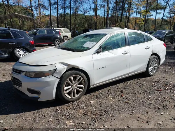 1G1ZD5ST1JF263038 2018 CHEVROLET MALIBU - Image 2