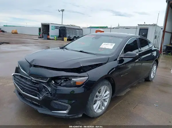 1G1ZD5ST1JF266084 2018 CHEVROLET MALIBU - Image 2