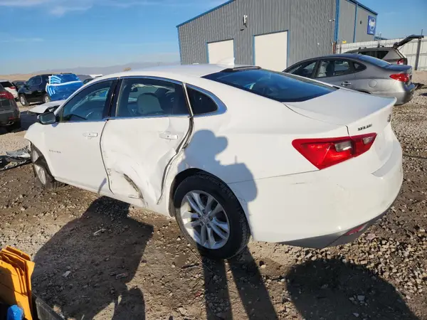 1G1ZD5ST1JF267431 2018 CHEVROLET MALIBU - Image 2