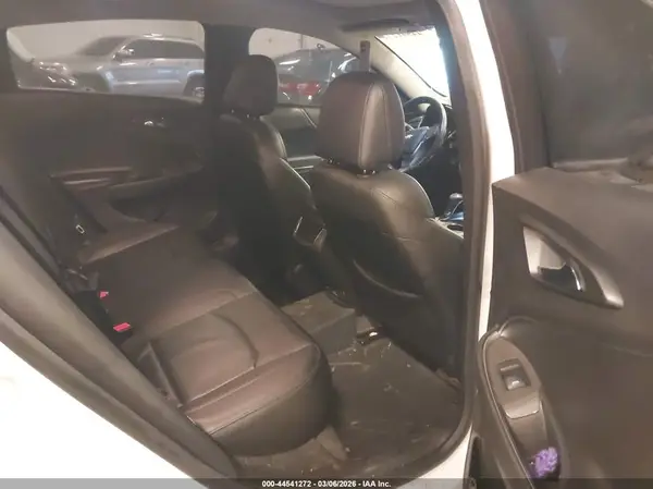 1G1ZD5ST1JF268692 2018 CHEVROLET MALIBU - Image 8