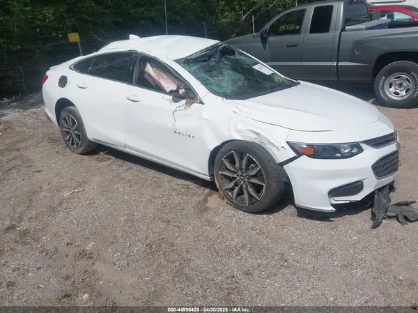 1G1ZD5ST1JF268983 2018 CHEVROLET MALIBU - Image 1