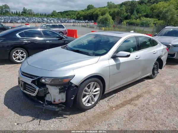 1G1ZD5ST1JF270717 2018 CHEVROLET MALIBU - Image 2