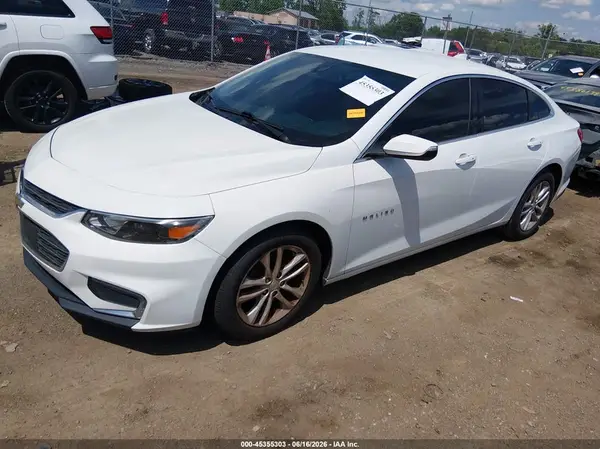 1G1ZD5ST1JF271821 2018 CHEVROLET MALIBU - Image 2