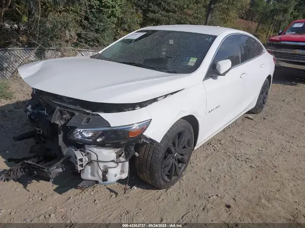 1G1ZD5ST1JF271981 2018 CHEVROLET MALIBU - Image 2
