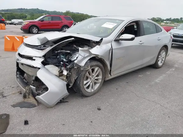 1G1ZD5ST1JF275058 2018 CHEVROLET MALIBU - Image 2