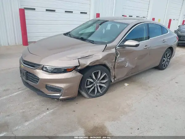 1G1ZD5ST1JF279093 2018 CHEVROLET MALIBU - Image 2
