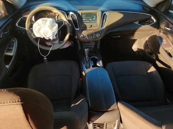 1G1ZD5ST1JF280163 2018 CHEVROLET MALIBU - Image 8