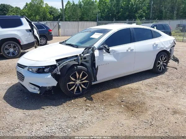 1G1ZD5ST1JF282379 2018 CHEVROLET MALIBU - Image 2