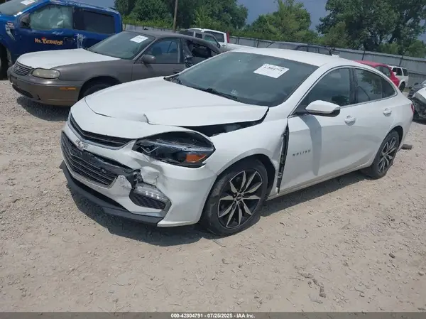 1G1ZD5ST1JF283838 2018 CHEVROLET MALIBU - Image 2