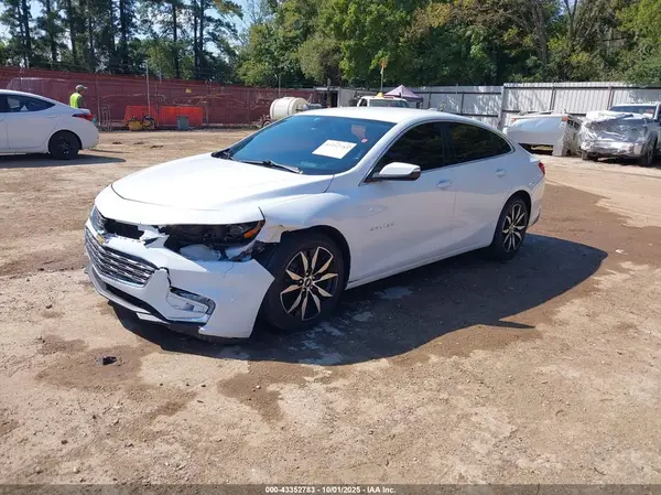 1G1ZD5ST1JF285265 2018 CHEVROLET MALIBU - Image 2