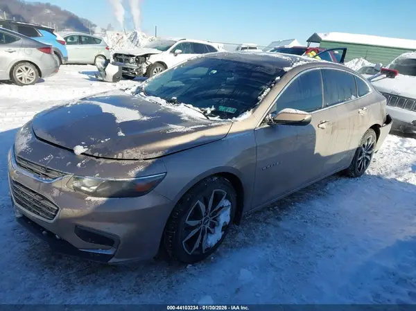 1G1ZD5ST1JF286805 2018 CHEVROLET MALIBU - Image 2